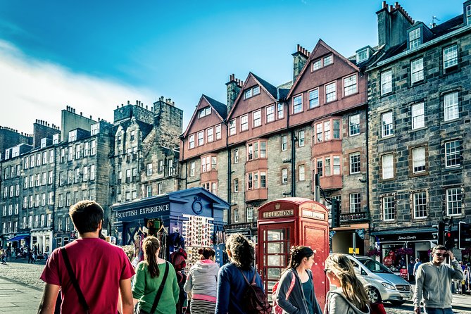 Private Walking Tour: Edinburgh Highlights, including entry to Edinburgh Castle - Is $327.28 per person good value?
