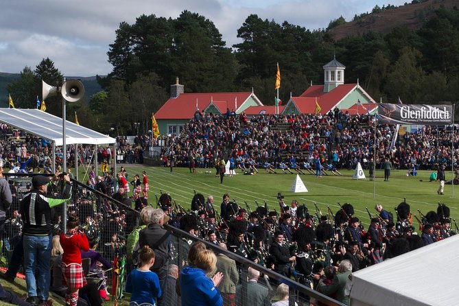 Round-Trip Transportation to the Braemar Highland Games from Edinburgh - Arriving at the Braemar Gathering