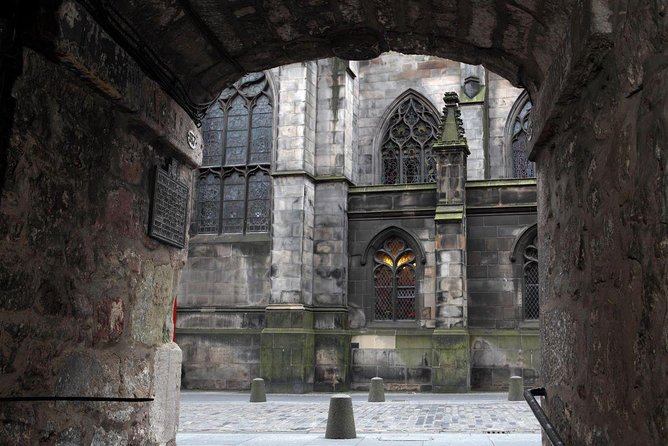 Royal Mile and Edinburgh Castle - Small Group Walking Tour - Castlehill gives you the first big view