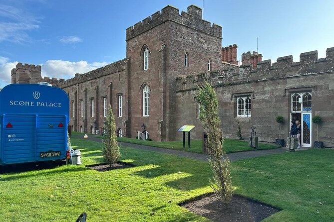 Scone Palace, Nature, Pitlochry, Whisky Experience from Edinburgh - A full Scottish day from Edinburgh