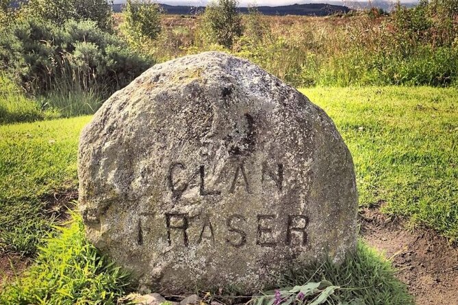 Secret Loch Ness, Inverness Castle visit, Culloden, Clava Cairns - Guides, drivers, and the minibus