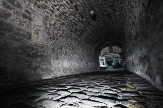 Small Group Edinburgh Underground Vaults & Graveyard Ghost Tour - Weather, clothing, and practical comfort