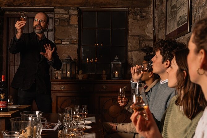 Small Group Edinburgh Whisky Tour and Tasting - Starting at Mercat Cross in Edinburgh’s Old Town