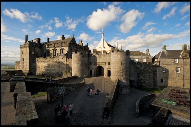 Stirling Castle and the Secrets of the Old Town Private Tour - Argyll’s Lodging and Cowane’s Hospital