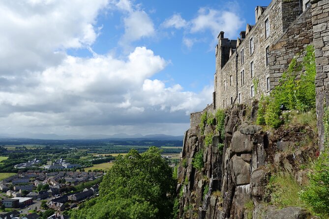 Stirling Castle, Kelpies and Loch Lomond from Edinburgh - The Kelpies and The Helix: a quick, striking first stop
