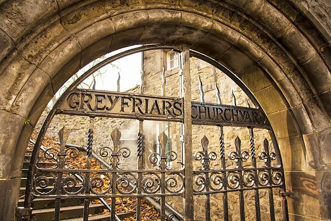 Tales from the Crypts: Ghouls, Graves and Ghostly Tales - Edinburgh Castle, phantom pipers, and headless children