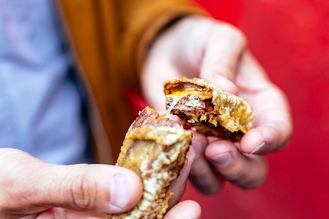 The 10 Tastings of Edinburgh With Locals: Private Food Tour - Walking, weather, and comfort