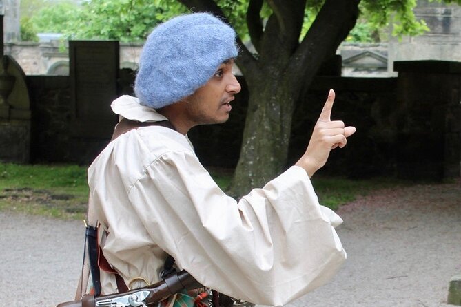 The History Behind Outlander Tour - Chessel’s Court and the strange story of Deacon Brodie