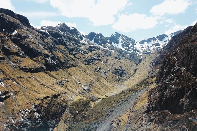 The Magical Highland Tour Including the Jacobite Steam Train Journey - The coach experience and group size