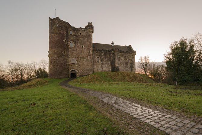 The Outlander 1 Day Experience - Falkland, Outlander’s version of Inverness
