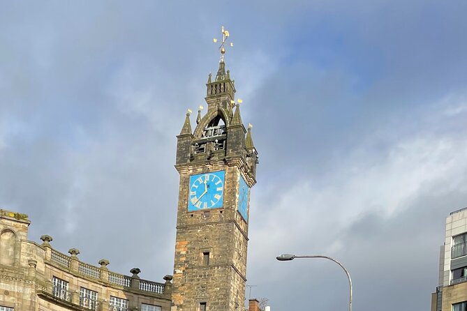 Walking Tour of Glasgow - The actor-guides are the main attraction