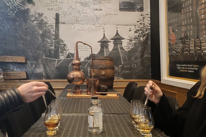 Whisky tasting experience - Hector, Daniel, and the art of making whisky understandable